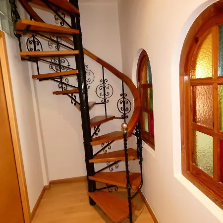 Nyaraló Parreta *